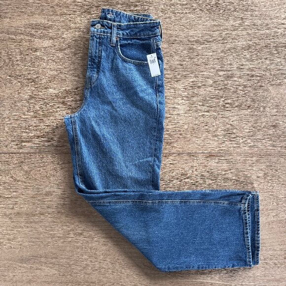 NWT Old Navy Extra High Rise Curvy Wide Leg Jeans, Size 4 - Picture 2 of 8